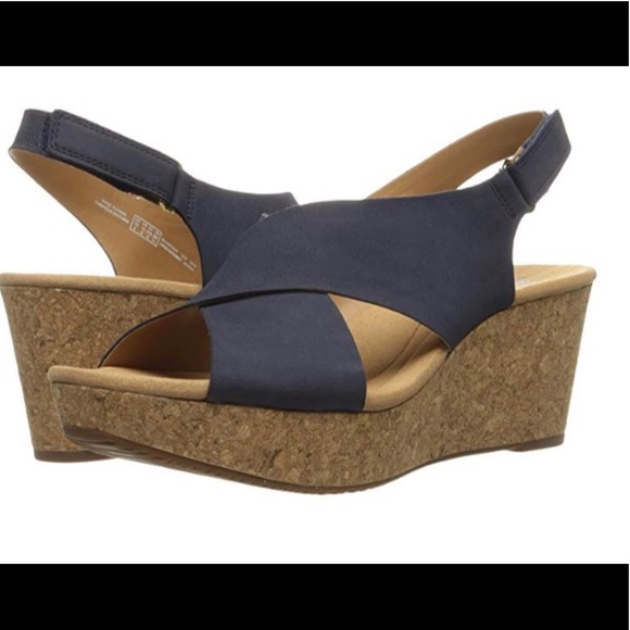 clarks soft cushion wedges
